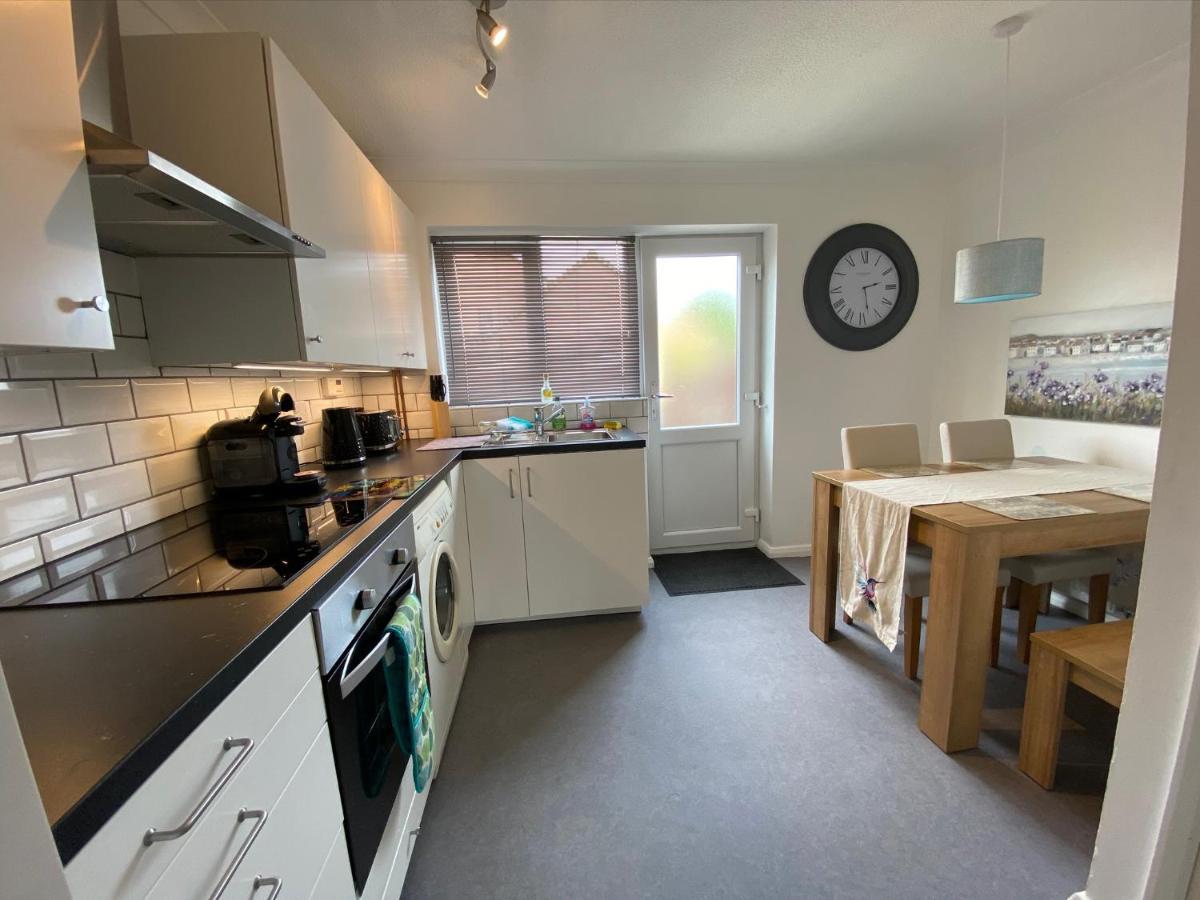 2 Bedroom Private House Near Bedford Town And Train Station ベドフォード エクステリア 写真